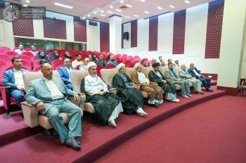 مكتبة الروضة الحيدرية تقيم ندوة نقاشية فكرية لطلبة وأساتذة كلية الإمام الكاظم (عليه السلام)