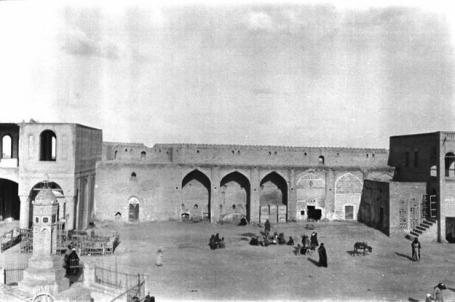 النجف من جهة السراي داخل الاسوار المدينة القديمة