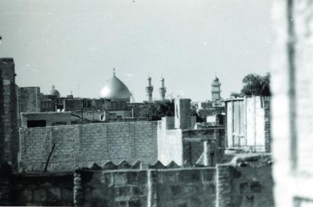 منظر عام و يظهر فيه مرقد الامام أميرالمؤمنين عليه السلام 