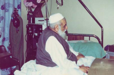 السيد الخوئي ( قدس سره ) في المستشفى 